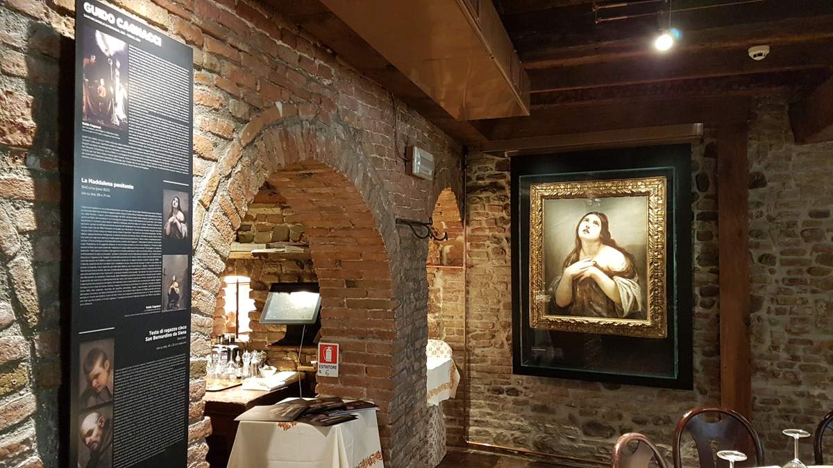 Un entrepreneur achète quatre œuvres de Guido Cagnacci et les expose dans son restaurant de Santarcangelo di Romagna.