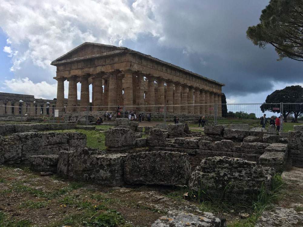 Paestum : de nouvelles fouilles révèlent la seconde vie du temple de Neptune