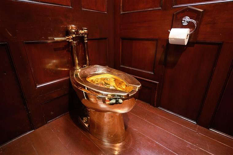 Cattelan's gold toilet stolen in England? Perhaps it has already been melted down