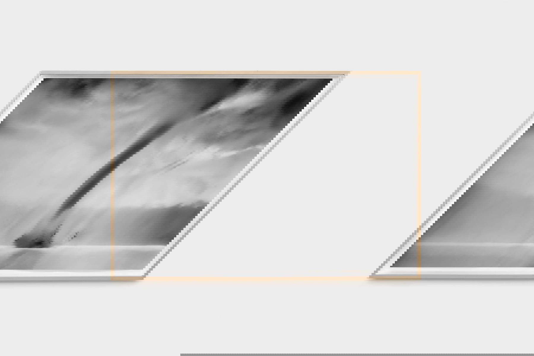 Francesco Pedrini, Tornado#6 (2016; grafite, carboncino, pigmenti su carta Kozo, 100 x 140 cm). Courtesy l&rsquo;artista e Galleria Milano, Milano