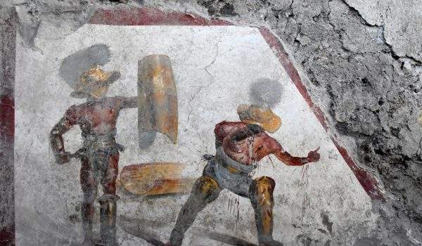 Pompeii, large fresco with two gladiators discovered