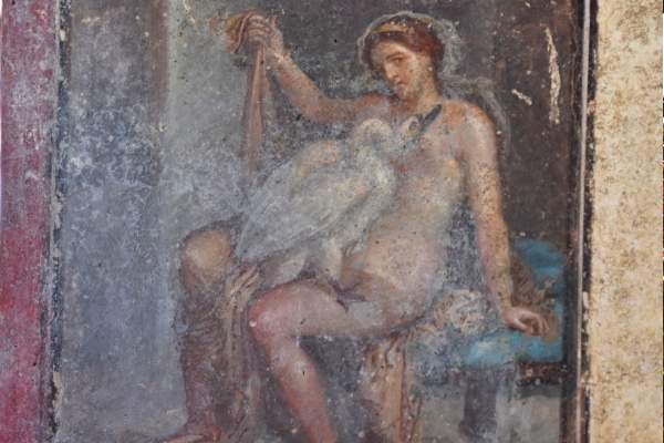 Important openings in Pompeii. For the first time, the public will be able to see the recently discovered Leda with a swan 
