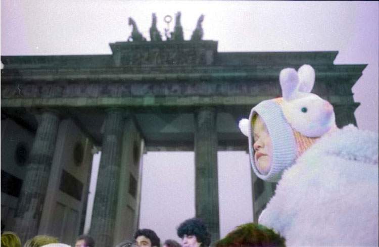 Quarante photographies inédites de Massimo Golfieri montrent la chute du mur de Berlin, trente ans après l'événement.