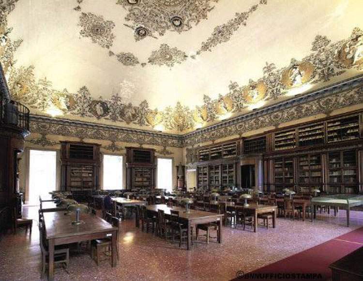 Apertura straordinaria della Biblioteca Nazionale di Napoli