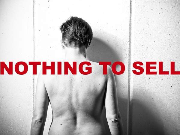 Al Macro di Roma, Elisa Franzoi lancia un manifesto contro la mercificazione del corpo: “Nothing to sell”