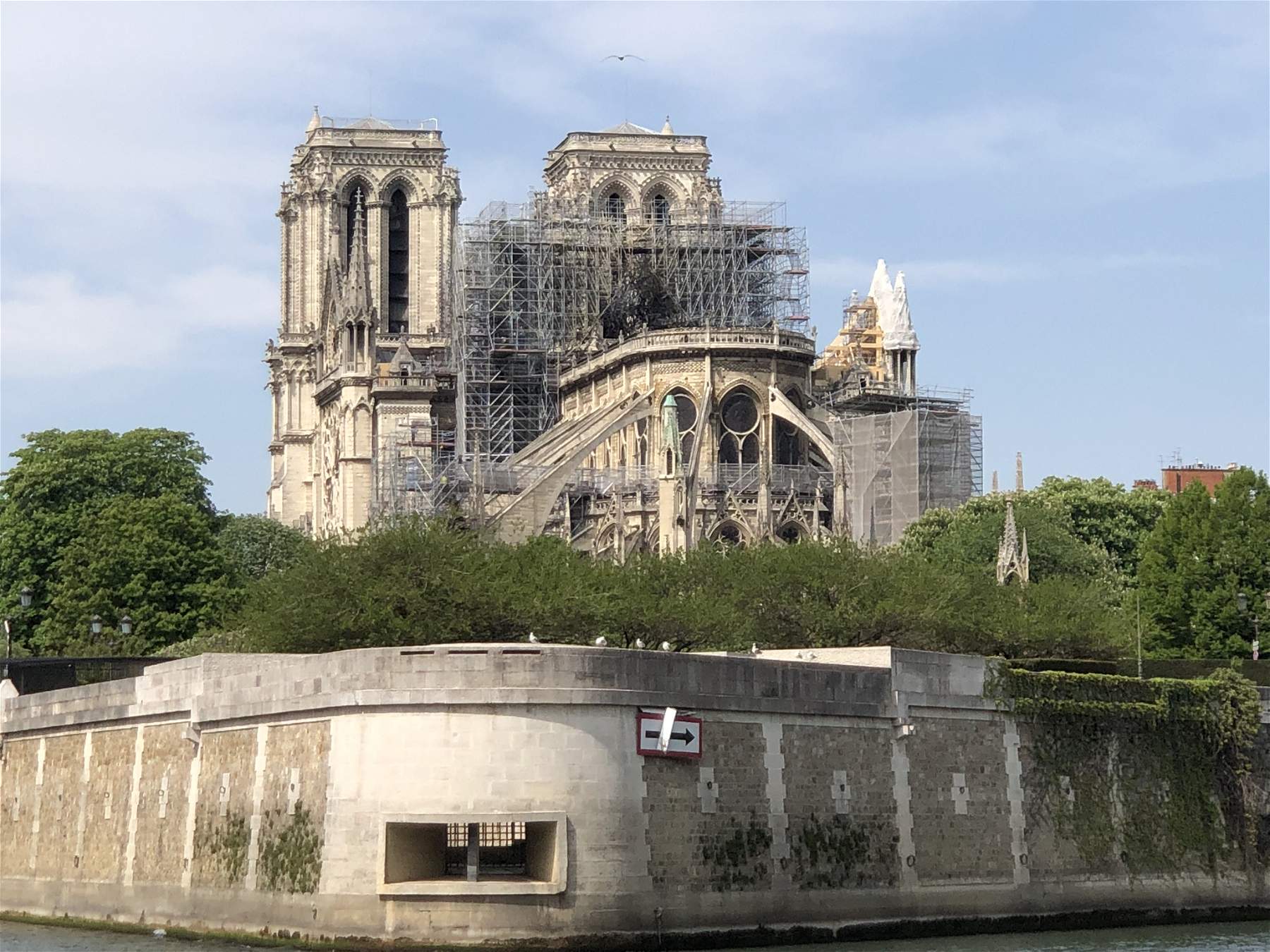 Notre Dame reconstruction, clash over bill that would like to bypass preservation rules