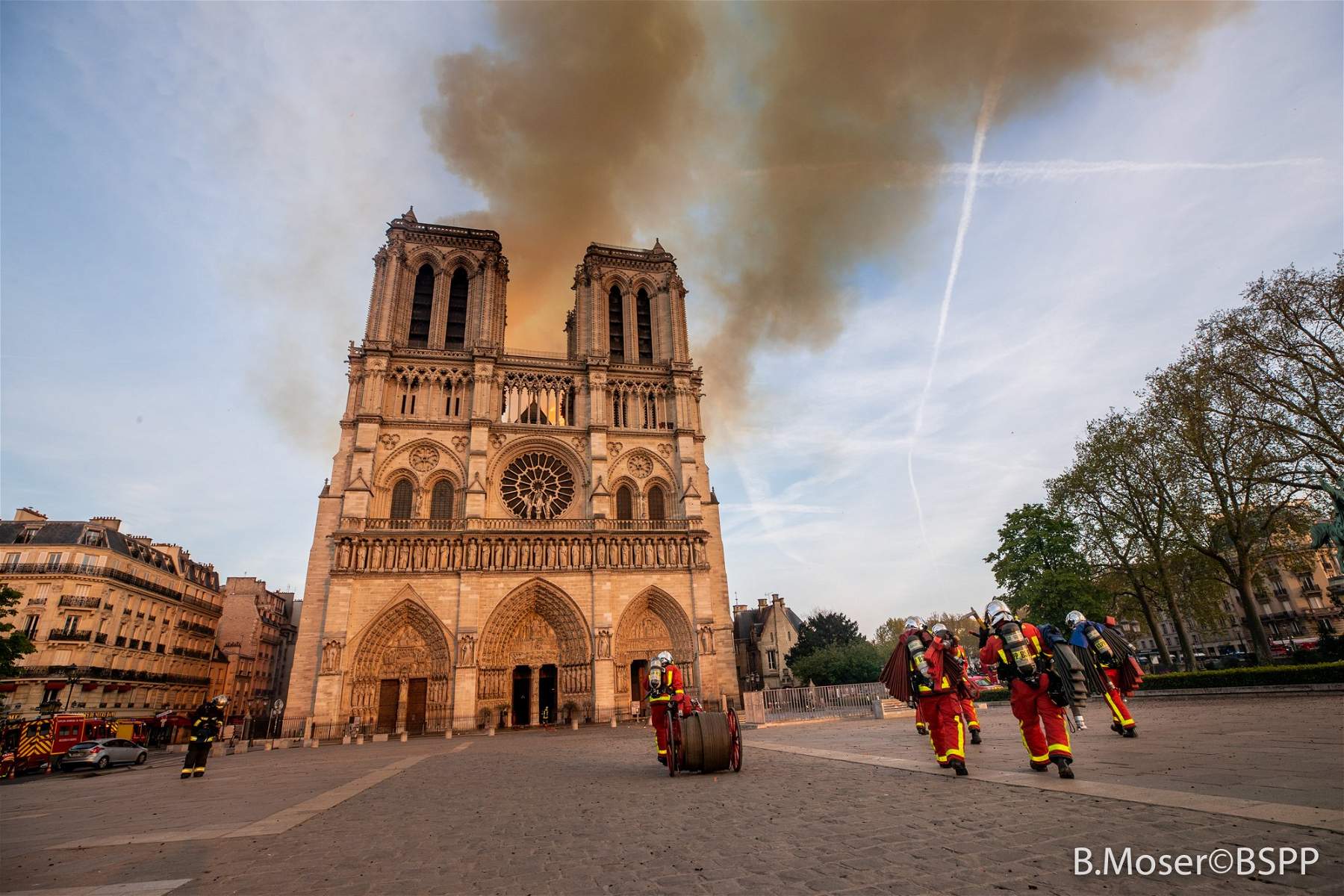 Notre Dame, the day after the fire. Minister Riester: works are damaged but safe