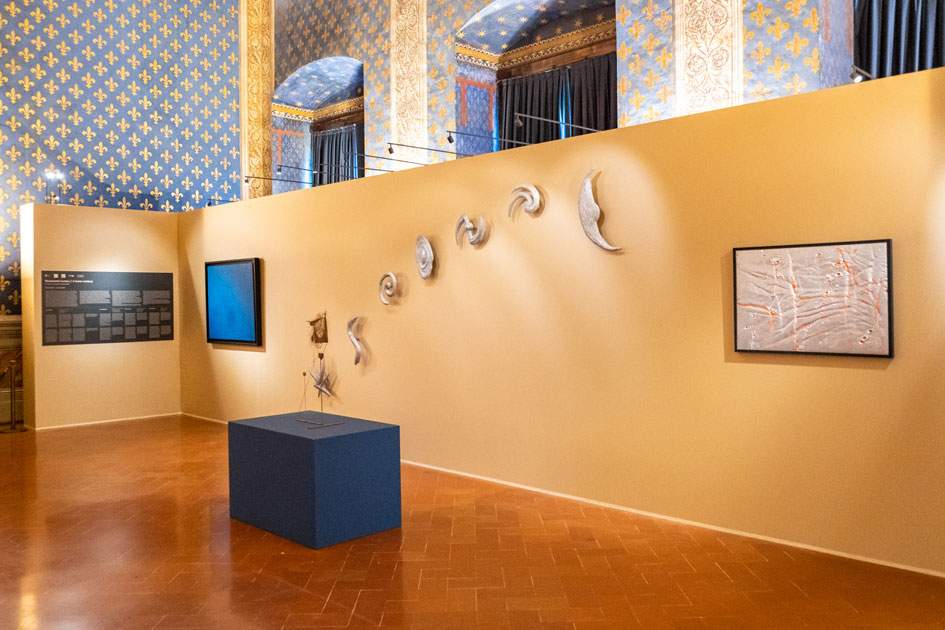 Palazzo Vecchio pays homage to the moon with works by Fontana, Melotti, Mattiacci and Turcato