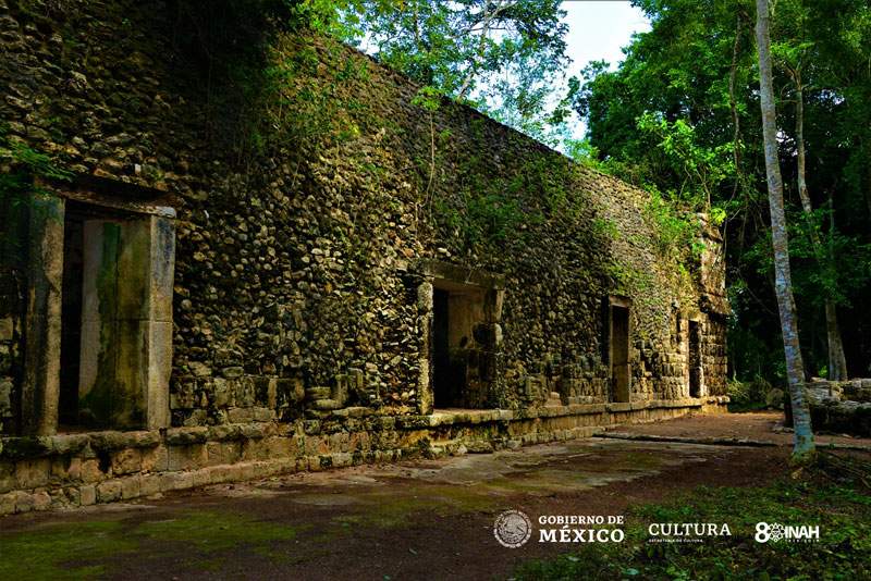 Mexico, ruins of a large 1,000-year-old Mayan palace discovered