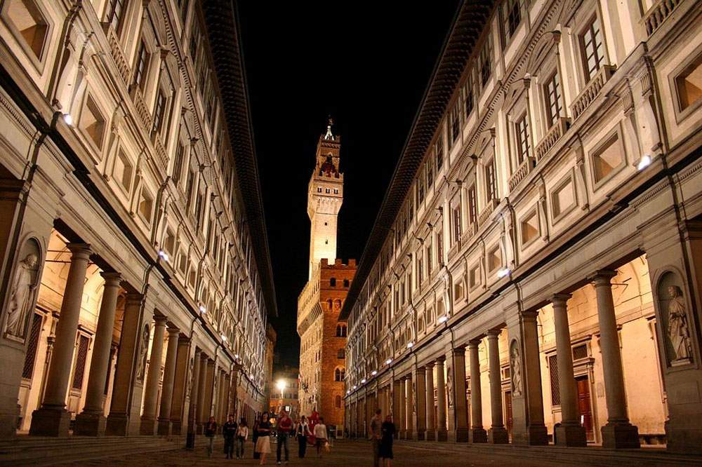A series of meetings to tell the Uffizi behind the scenes