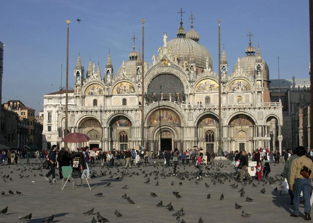 Venezia, stabilite le regole del ticket d'accesso. Da maggio si pagheranno 3 euro per entrare in città, aumenti nel 2020 