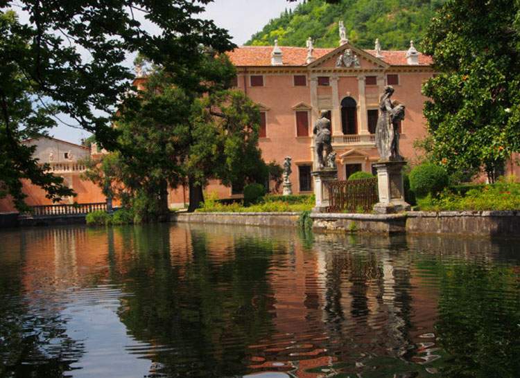 Discovering Italy's Historic Houses: the ADSI National Day returns on May 19.