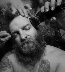 L'America secondo il fotografo Larry Fink in mostra a Torino con “Unbridled Curiosity”