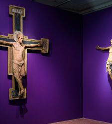 Bologna, Meisterwerke der Holzskulptur von der Romanik bis zum 13. Jahrhundert, ausgestellt im Museo Civico Medievale 