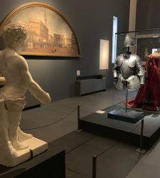 Uffizi, l'omaggio a Cosimo I comincia con la mostra sui cento lanzi del principe