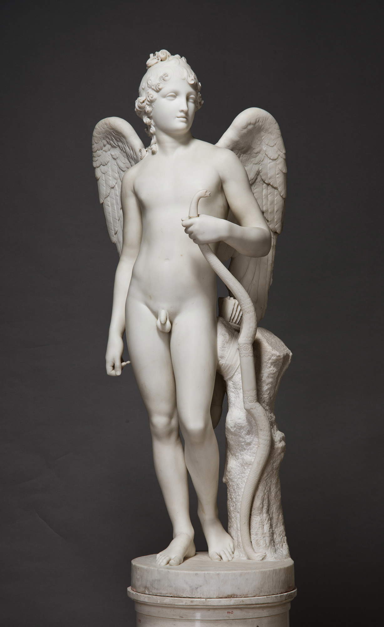 Antonio Canova, Cupidon ailé (1794-1797 ; marbre, 142 x 54,5 x 48 cm ; Saint-Pétersbourg, Ermitage). Musée d'État de l'Ermitage, 2019 Photo d'Alexander Koksharov