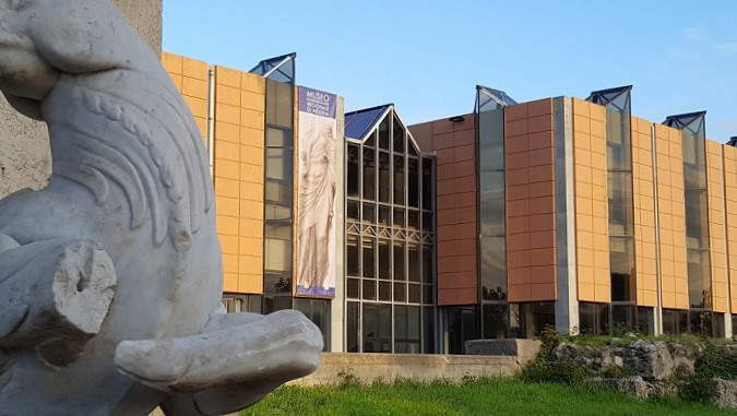 L'extérieur du MuME à Messine