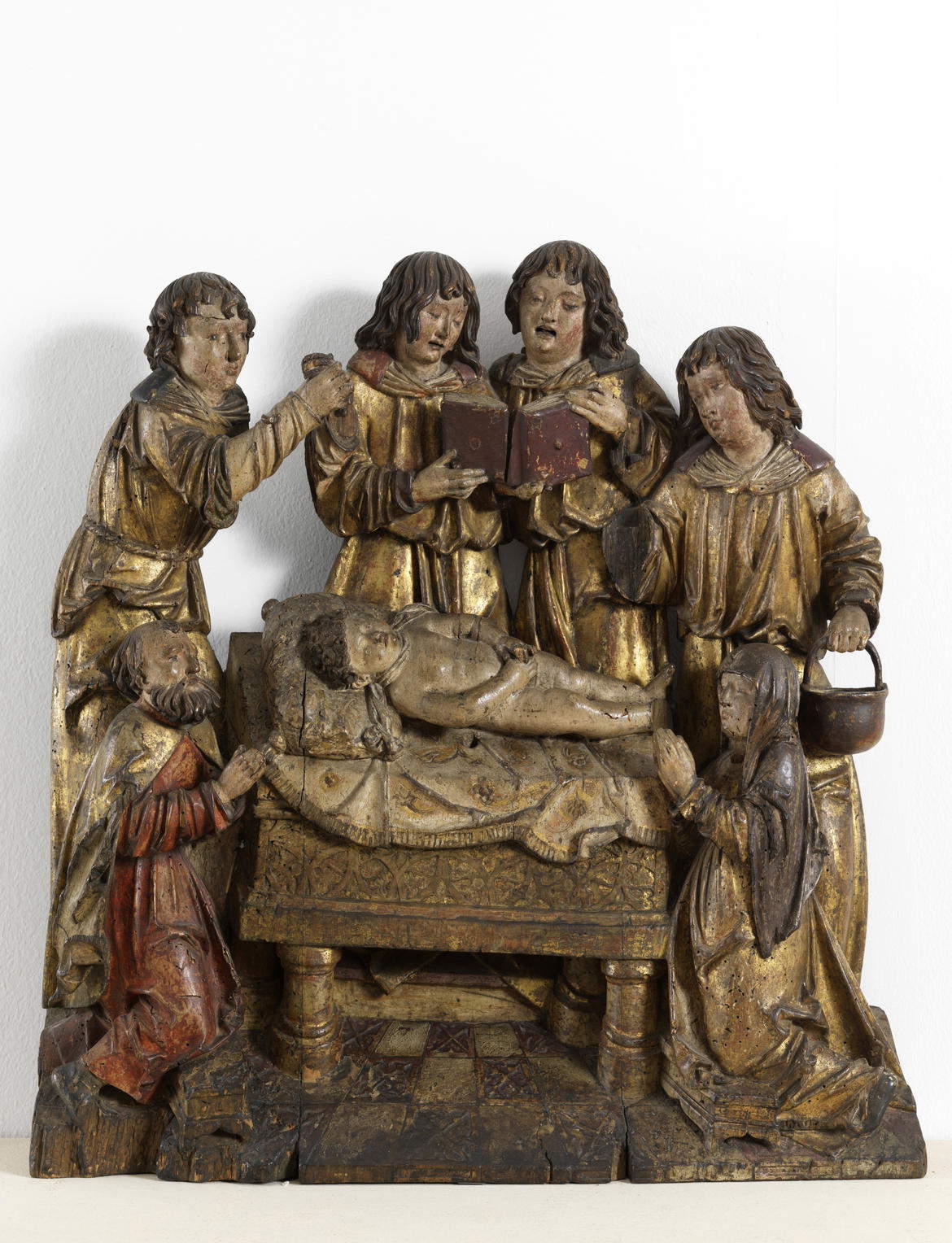 Atelier de Daniel Mauch, Lamentation sur le corps de Simonino de Trente (première-seconde décennie du XVIe siècle ; bois sculpté, peint et doré, 65,5 x 61 x 12 cm ; Mülheim an der Ruhr, collection Andrea Ohnhaus)