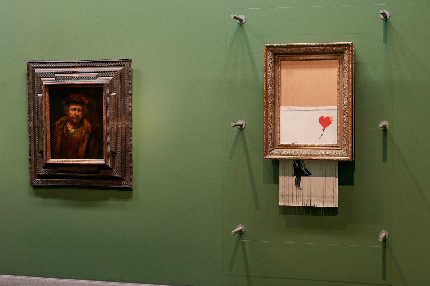 Banksy esposto vicino a Rembrandt alla Staatsgalerie di Stoccarda