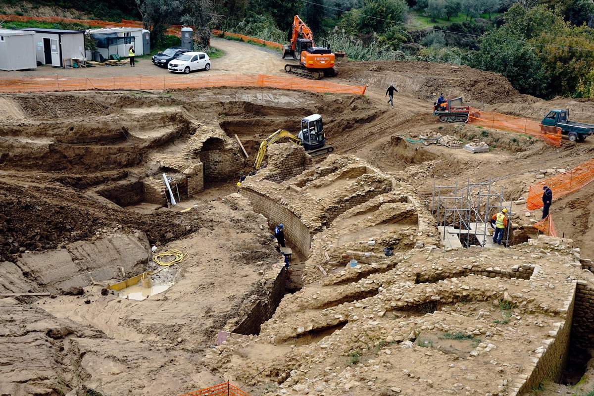 L'amphithéâtre de Volterra : découvertes des fouilles archéologiques les plus étonnantes de 2020