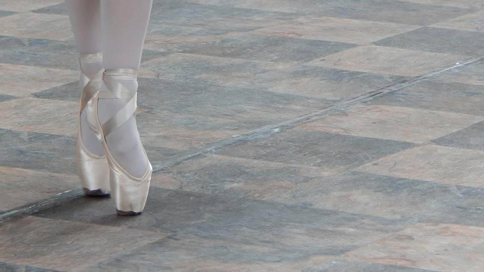 Le ministre Franceschini alloue 10 millions d'euros aux écoles de danse