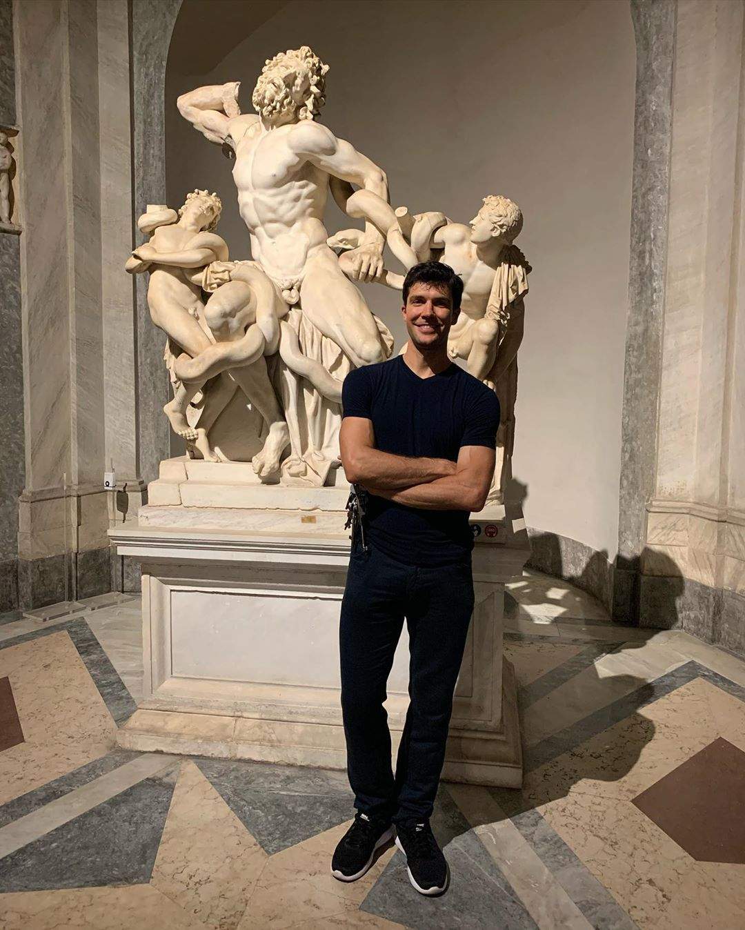 Roberto Bolle visite les musées du Vatican et ferme la chapelle Sixtine