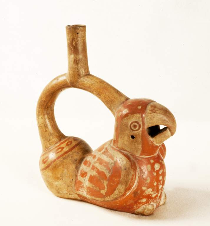 Bologna, 16 pre-Columbian objects diverted from clandestine trafficking donated to Civic Museums