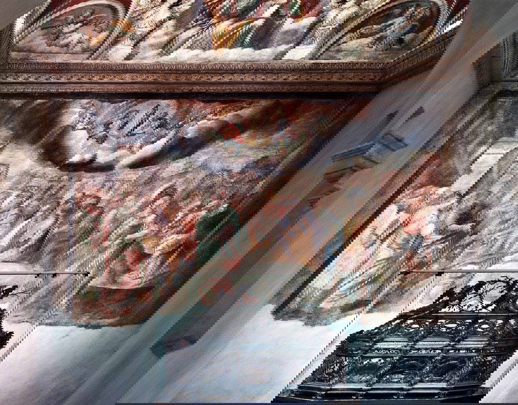 Die Urne des Heiligen Aquilinus