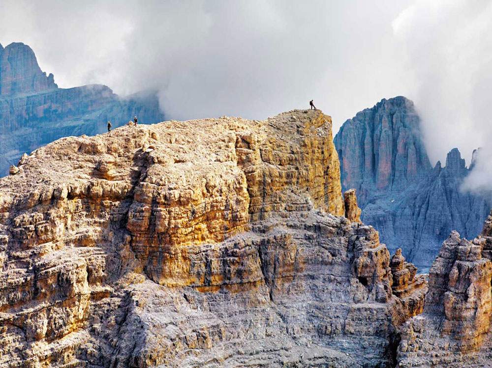 In the Dolomites, an exhibition and workshop to learn how to photograph at high altitudes