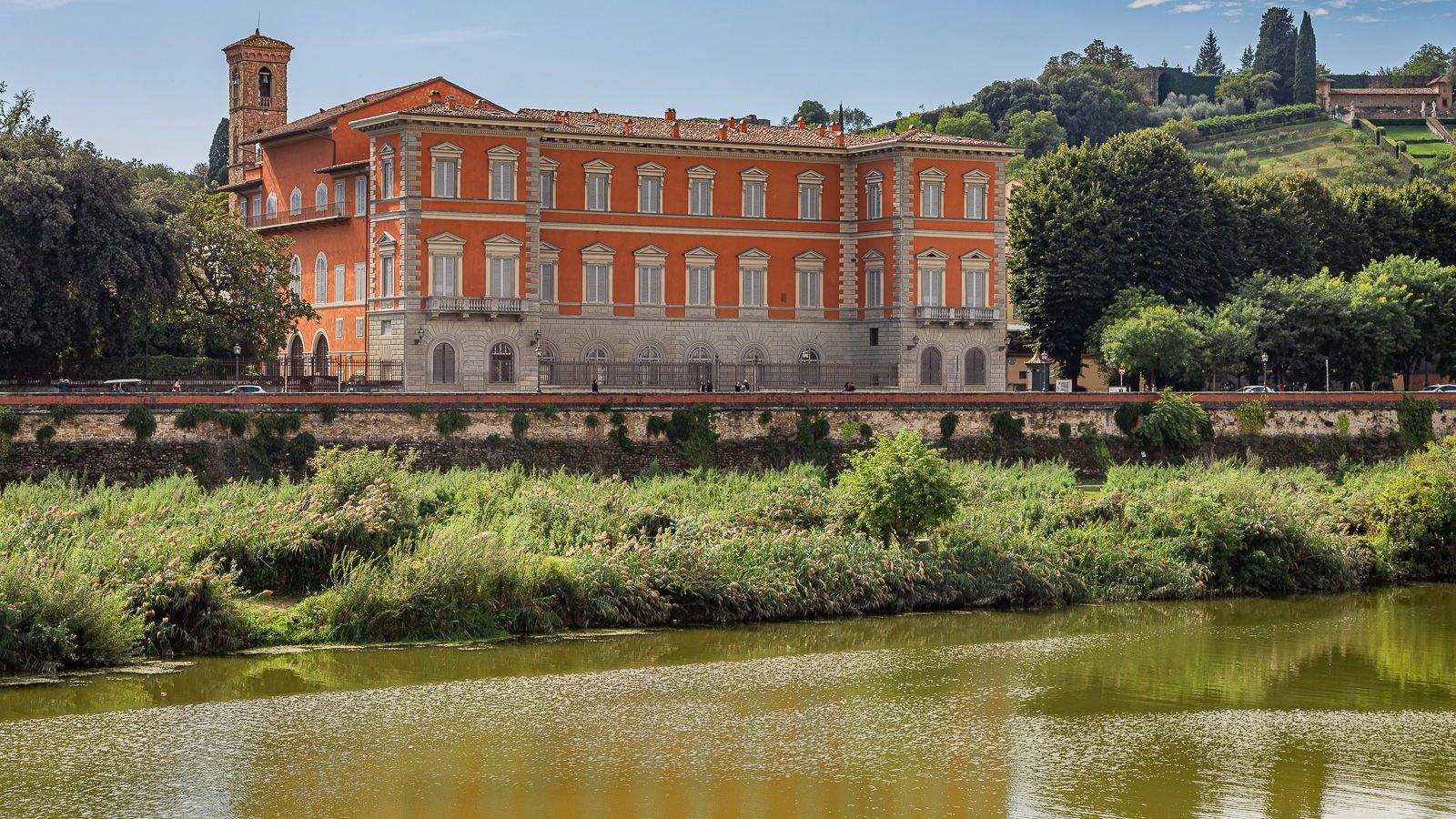 Florence, le Palazzo Serristori deviendra une résidence de luxe. Les attaques à gauche