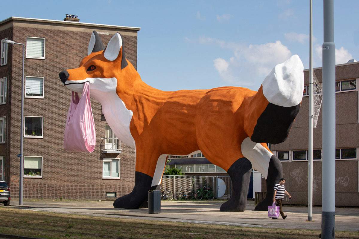 A giant fox on the streets of Rotterdam: it's the work of Florentijn Hofman. Photos