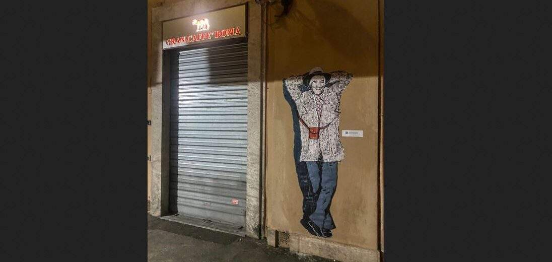 Rome, street artist Laika dedicates a poster to Gigi Proietti