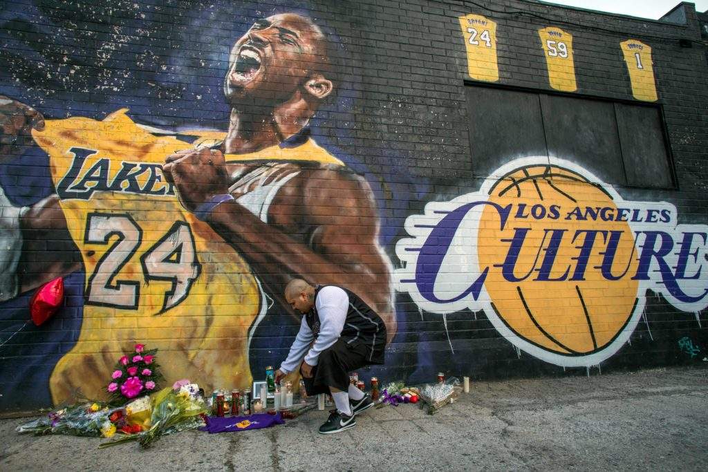 Les artistes de rue rendent hommage à Kobe Bryant avec leurs œuvres. Voici les plus belles fresques