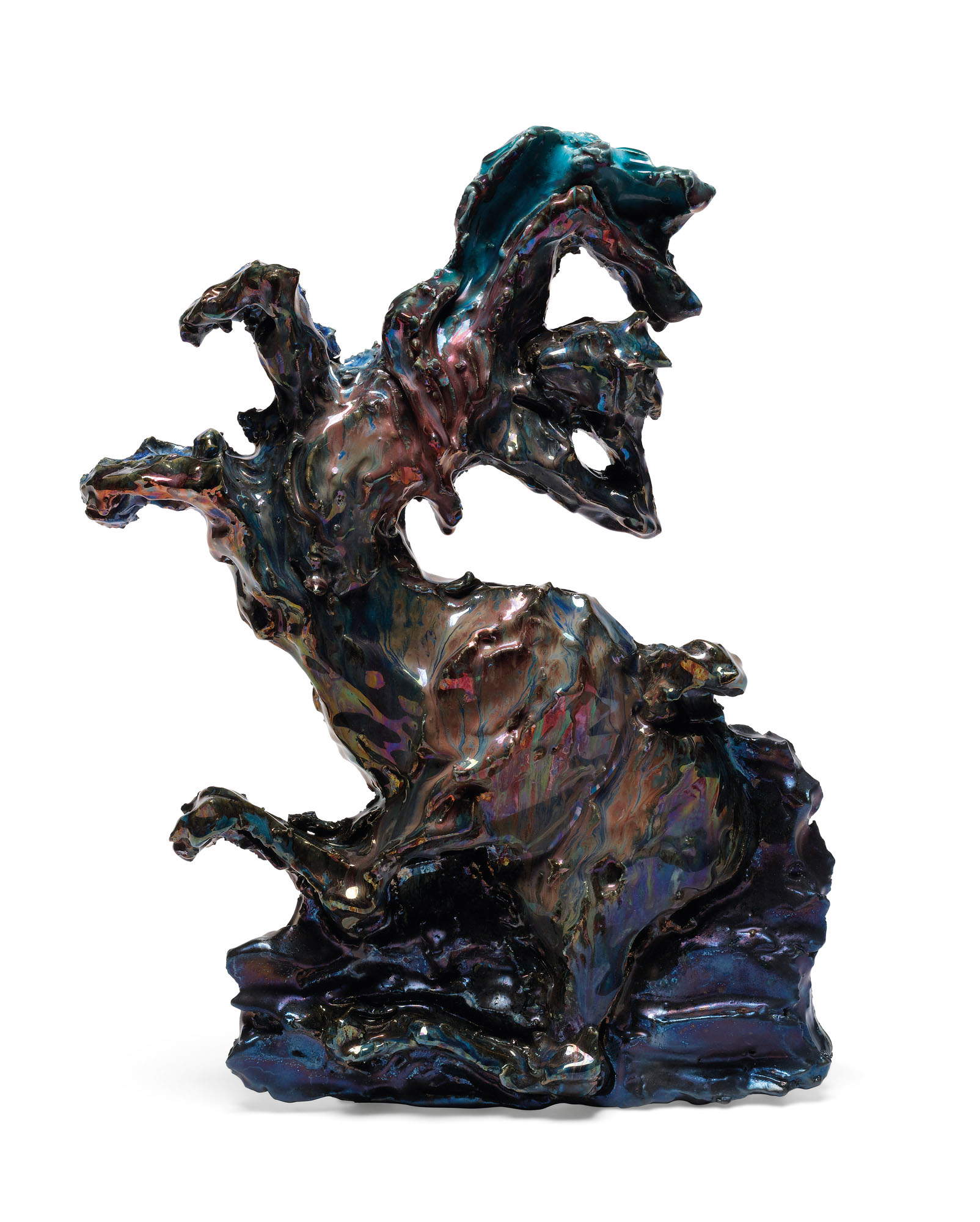 Lucio Fontana, Centauro (1949-1950; cerámica coloreada y reflex, 37 x 30 x 4,5 cm). Precio realizado: 32.500 euros