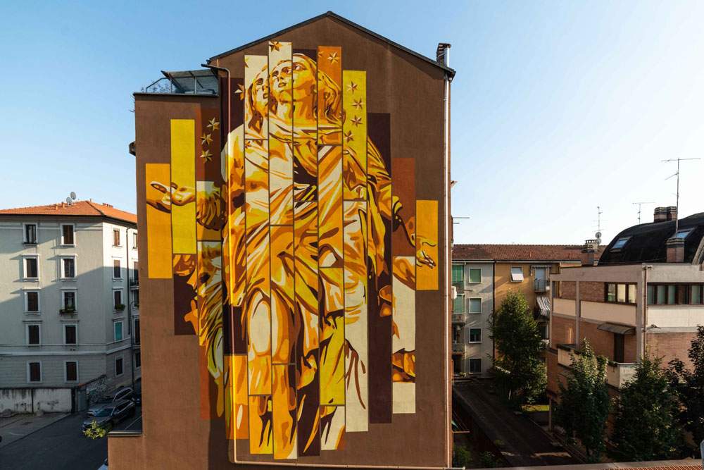 Milan, the Madunina becomes a work of street art with the Orticanoodles