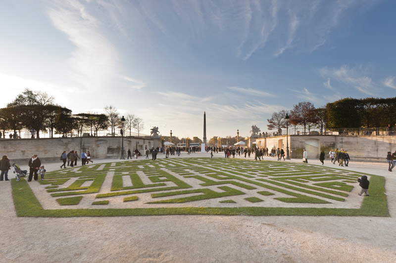 Moataz Nasr, The Maze (The People Want the Fall of the Regime) (2011; installation view at Jardin des Tuileries, Paris). Ph. Credit Oak Taylor-Smith
