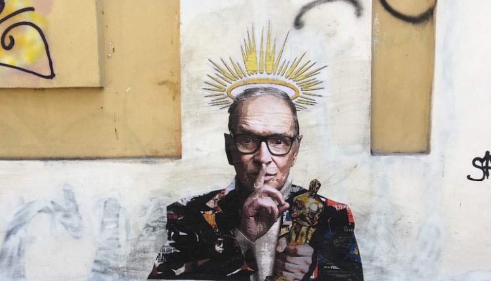 L'art de la rue rend hommage à Ennio Morricone : une peinture murale dédiée au maestro fait son apparition à Trastevere