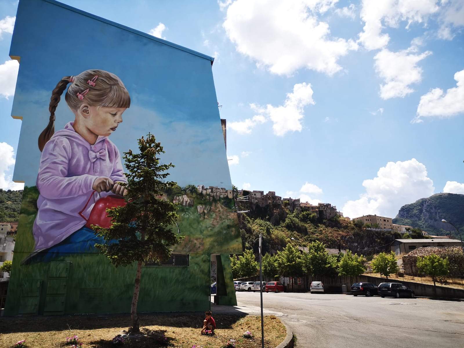 A spectacular mural that blends with the landscape has been created in Basilicata, Italy