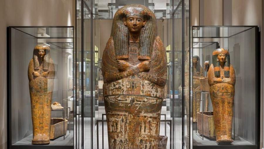 Leghist a filmé une vidéo contre le musée égyptien pour des réductions arabes et doit maintenant payer une compensation de 15 000 euros.