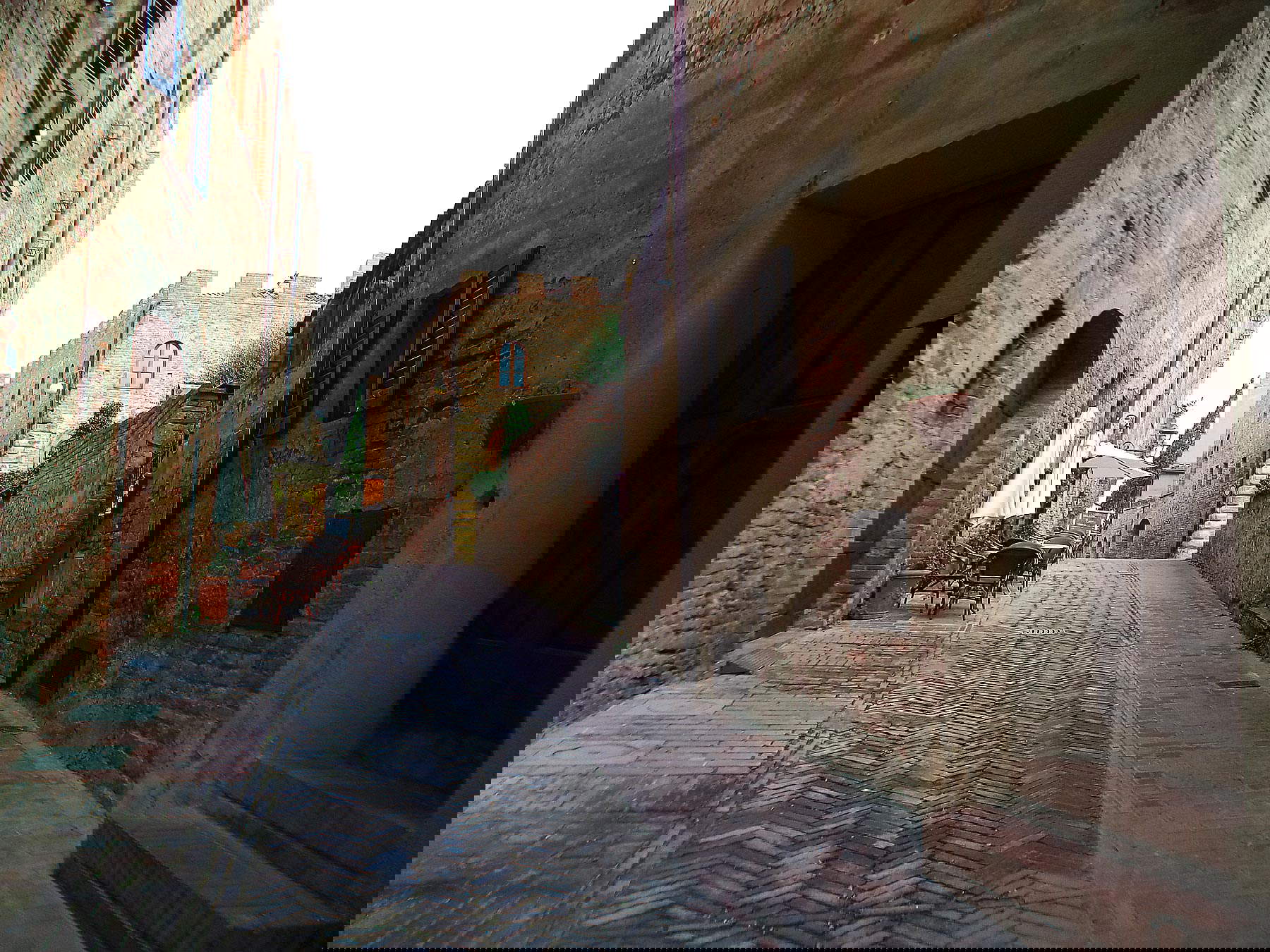 A travers les rues de Certaldo. Ph. Crédit Finestre Sull'Arte