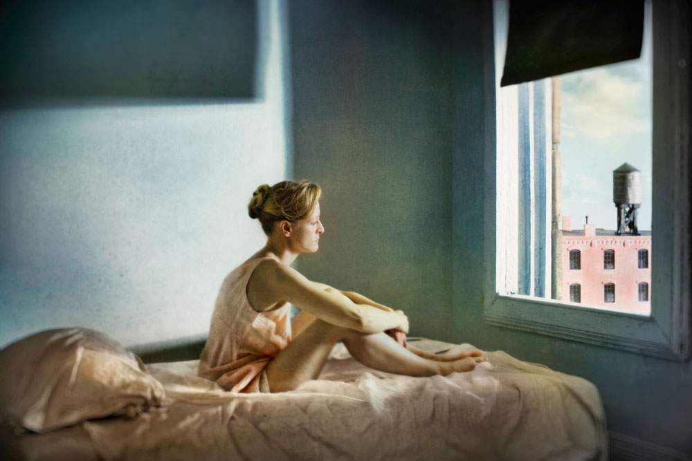 Hopperian, four photographers recreate Hopper's paintings in the present