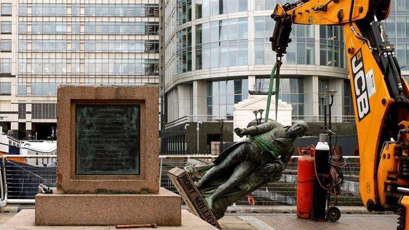 After end of Colston monument in Bristol, UK begins dismantling of controversial statues