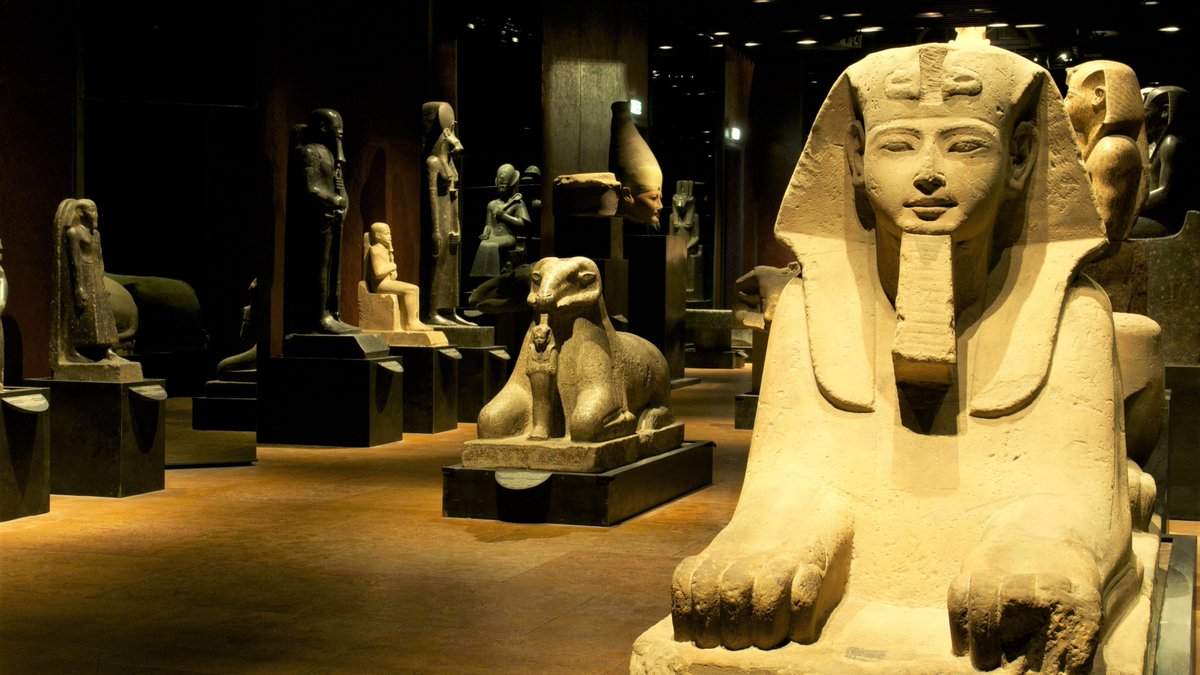 Turin's Egyptian Museum takes its artifacts and works to Finland and Estonia