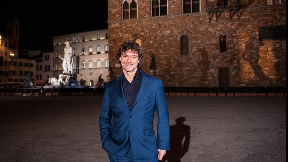 Alberto Angela conduce il pubblico nella Firenze notturna