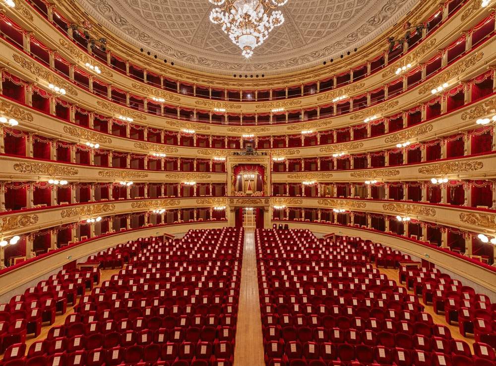 Teatro alla Scala, closed-door premiere goes on TV for an evening event 