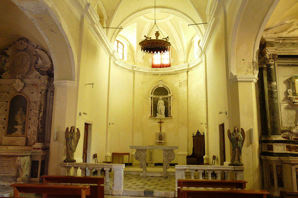 Intérieur de l'église Saint-Georges. Ph. Crédit Davide Papalini