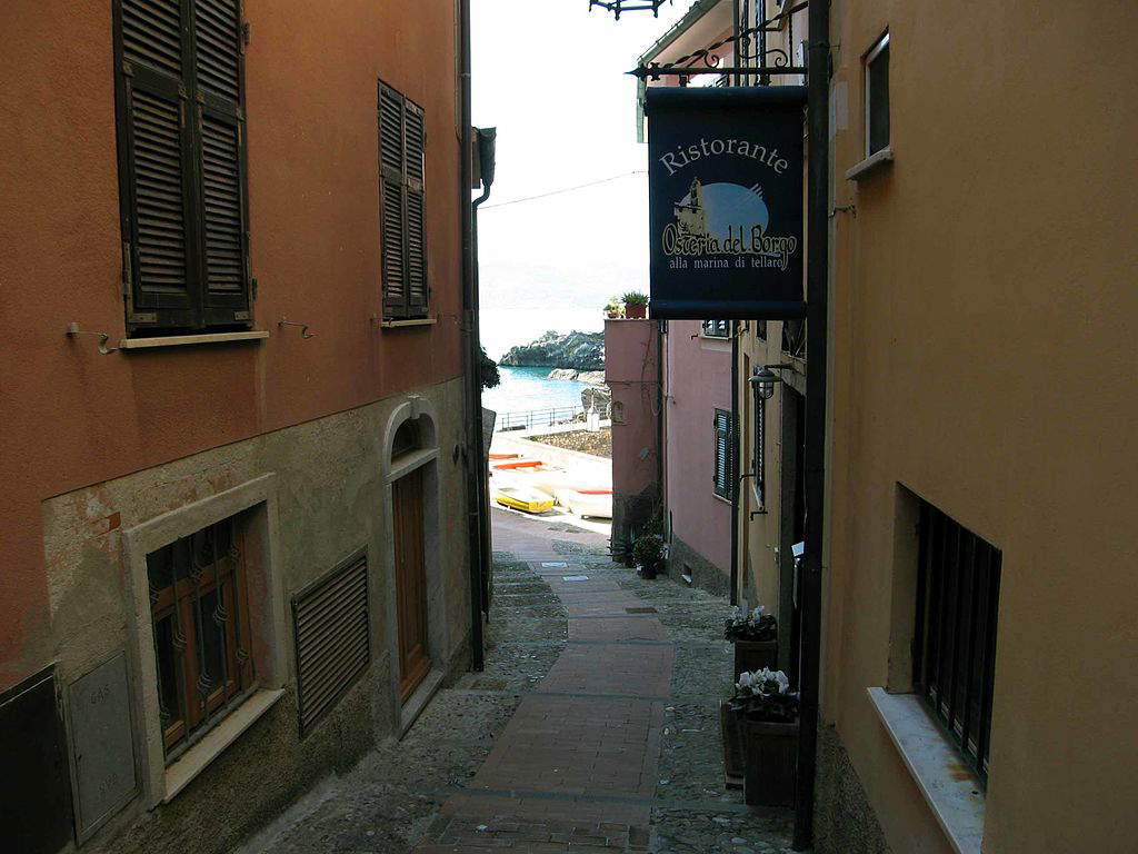 Dans les ruelles de Tellaro