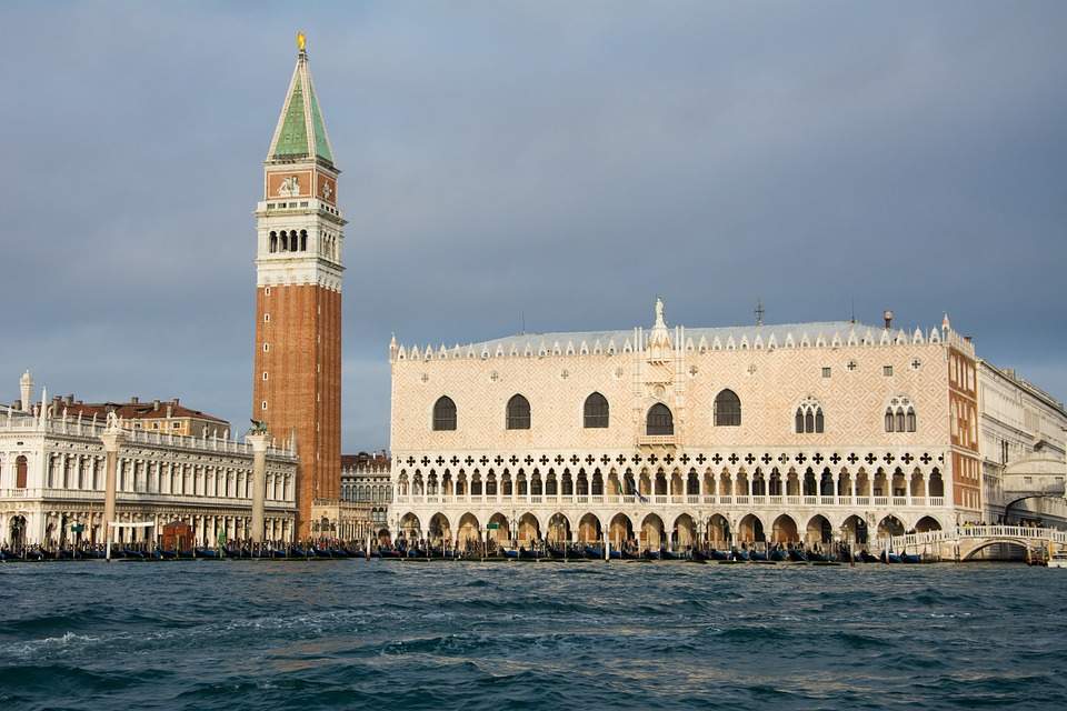 À Venise, les musées civiques sont fermés jusqu'en avril 2021 et les travailleurs sont licenciés à 100 %.
