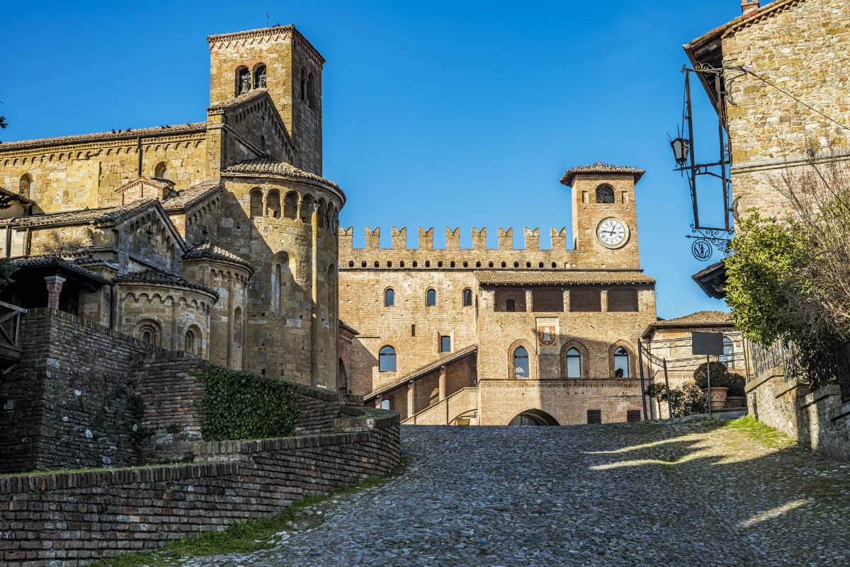 Zehn sehenswerte Dörfer in der Emilia Romagna