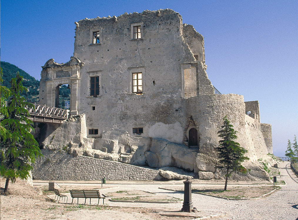 Le château de Fiumefreddo Bruzio